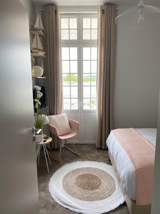 White House, Maison D'Hotes Villequier Luaran gambar